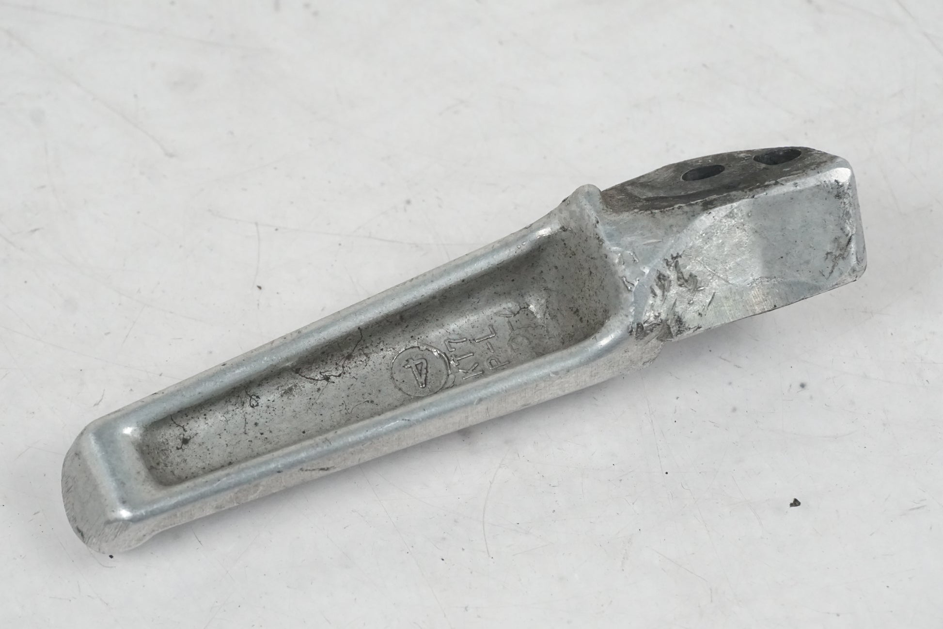 Baksidan på Fotpinne från en Honda CBR 900 RR -1999 motorcykel.