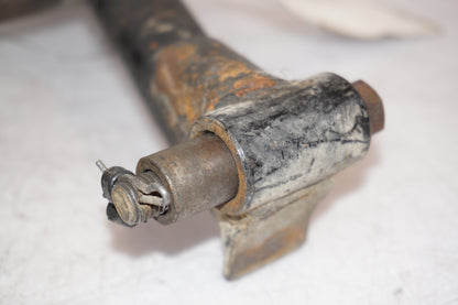 Extrabild1 på Centralstöd från en Suzuki GS 850 G -1982 motorcykel.