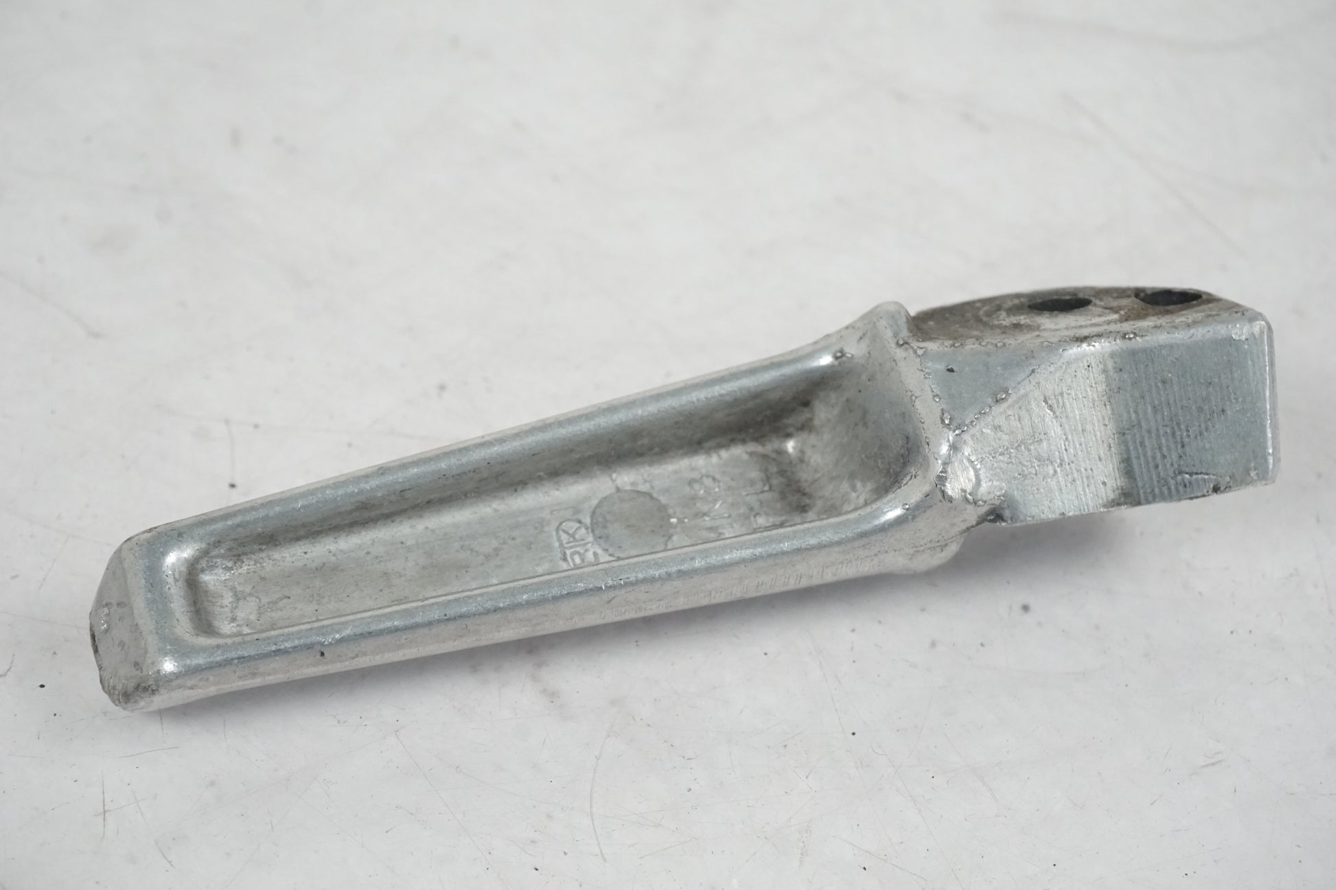 Baksidan på Fotpinne från en Honda CBR 900 RR -1993 motorcykel.