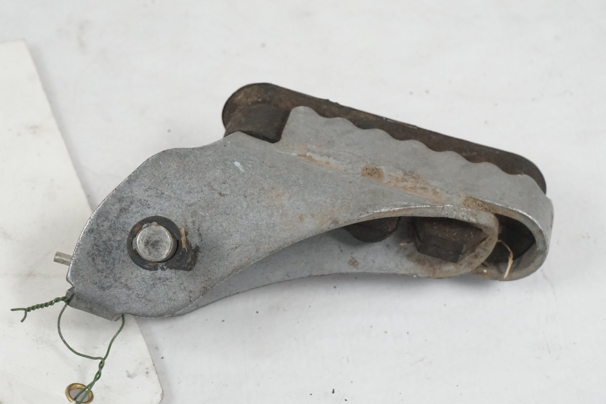 Baksidan på Fotpinne från en BMW R 1200 GS -2005 motorcykel.