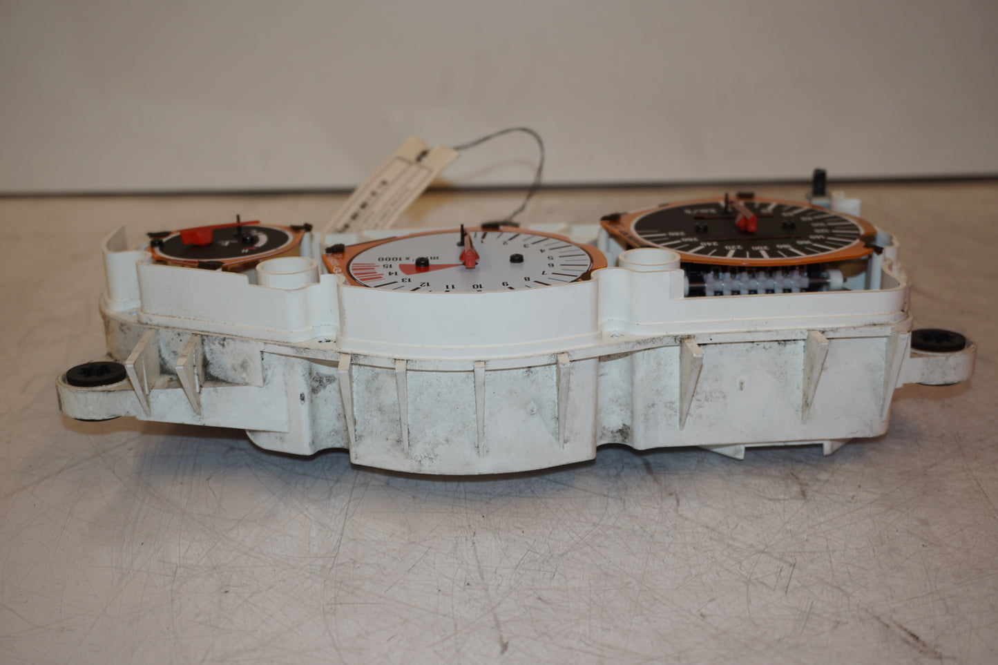 Extrabild2 på Instrumentpanel från en Honda CBR 600 -1998 motorcykel.