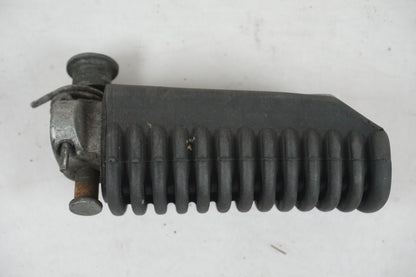 Höger sida på Fotpinne från en BMW R 1100 R -1995 motorcykel.