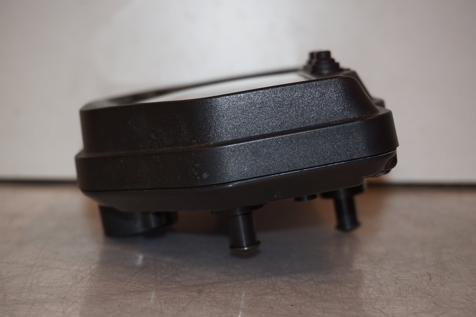 Snett uppifrån på Instrumentpanel från en Honda CBR 600 RR -2003 motorcykel.