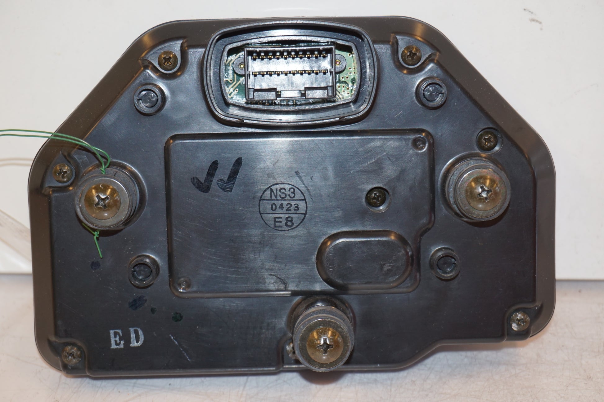 Snett nerifrån på Instrumentpanel från en Honda CBR 600 RR -2003 motorcykel.