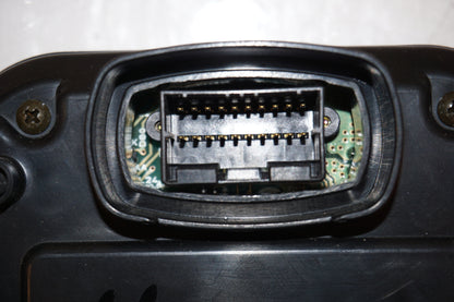 Extrabild1 på Instrumentpanel från en Honda CBR 600 RR -2003 motorcykel.