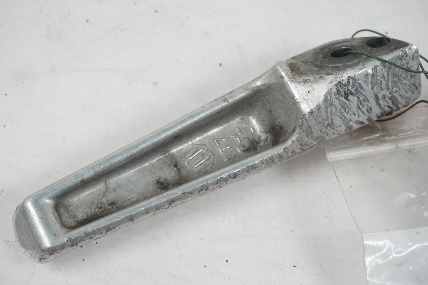 Höger sida på Fotpinne från en Honda CBR 900 RR -2002 motorcykel.