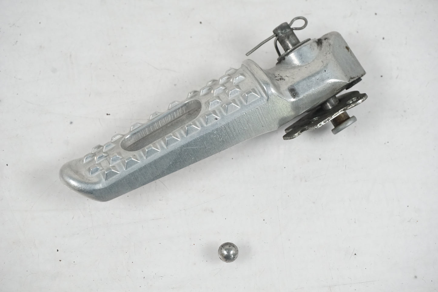 Framsidan på Fotpinne från en Honda CBR 1000 RR -2010 motorcykel.