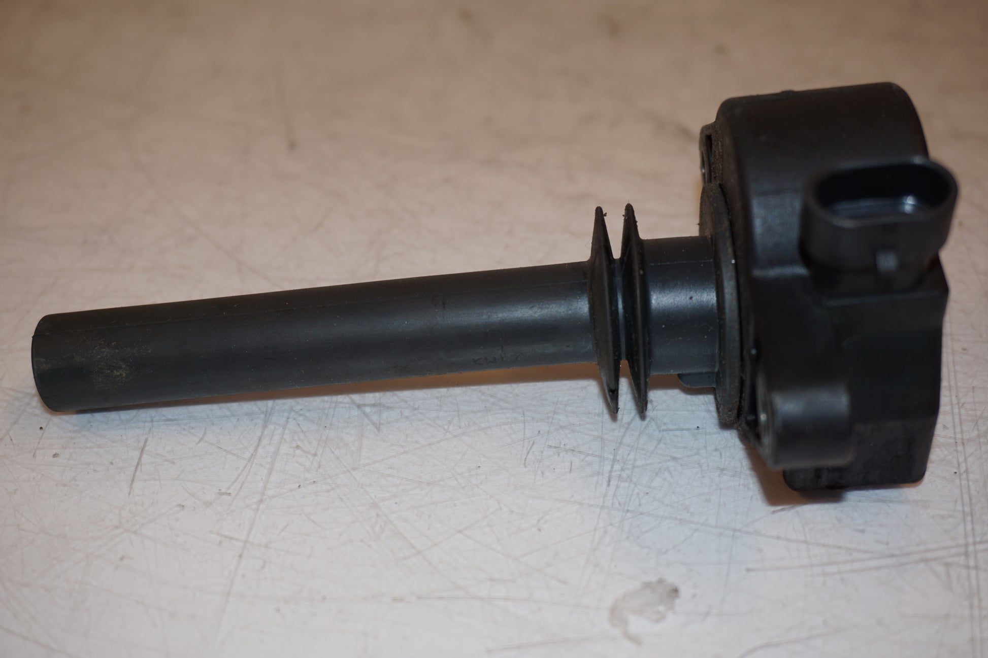 Extrabild2 på Tändspole från en H-D V-Rod 1130 -2006 motorcykel.