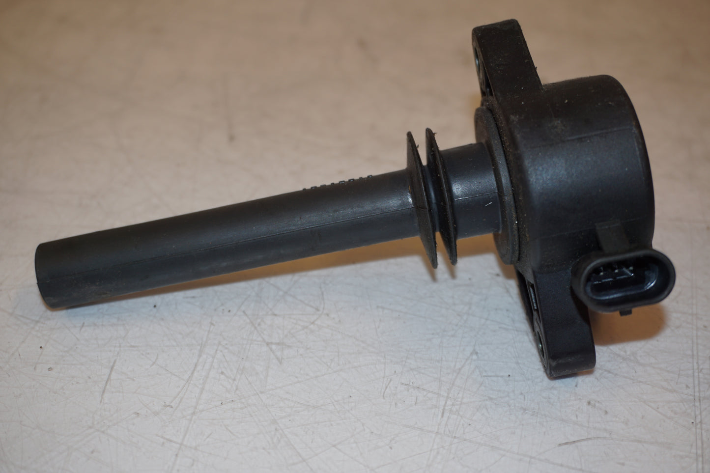 Extrabild3 på Tändspole från en H-D V-Rod 1130 -2006 motorcykel.