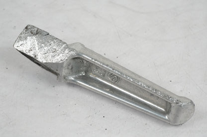 Höger sida på Fotpinne från en Honda CBR 900 RR -2002 motorcykel.