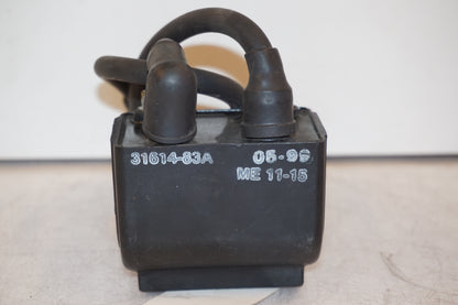 Snett uppifrån på Tändspole från en H-D Sportster 1200 XL1200C -1999 motorcykel.