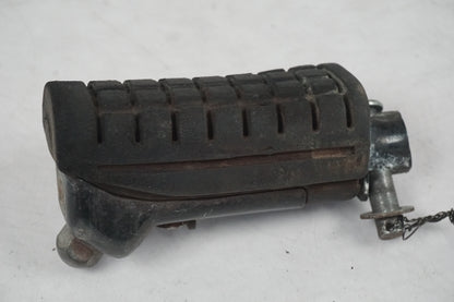 Framsidan på Fotpinne från en Honda CBR 125 R -2011 motorcykel.