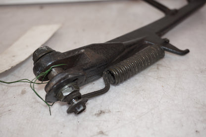 Snett uppifrån på Sidostöd från en Honda CB 1300 F -2004 motorcykel.