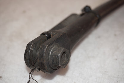 Snett nerifrån på Sidostöd från en Honda VF 750 C -1983 motorcykel.