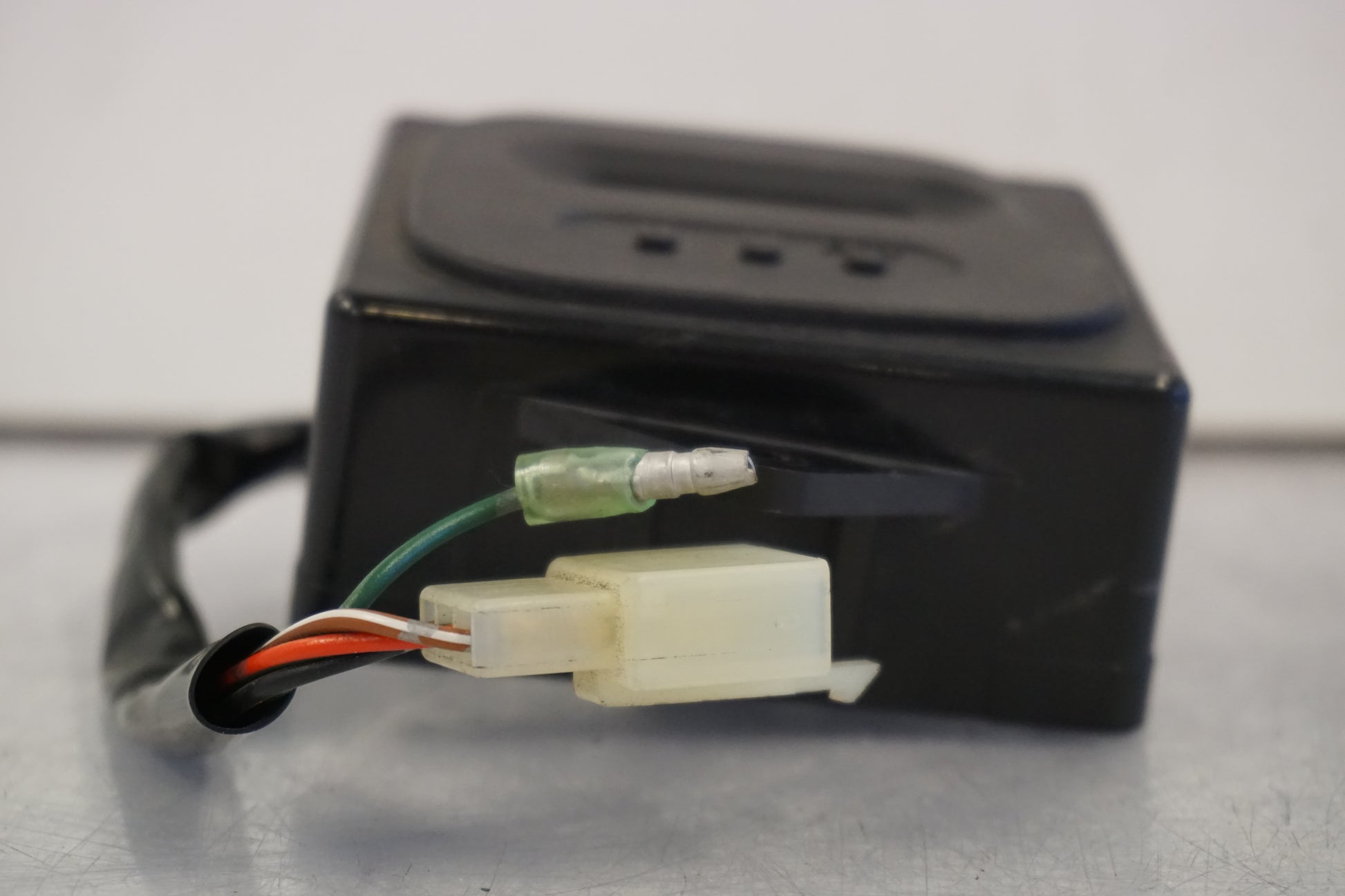 Baksidan på Klocka från en Honda ST 1100 -1998 motorcykel.