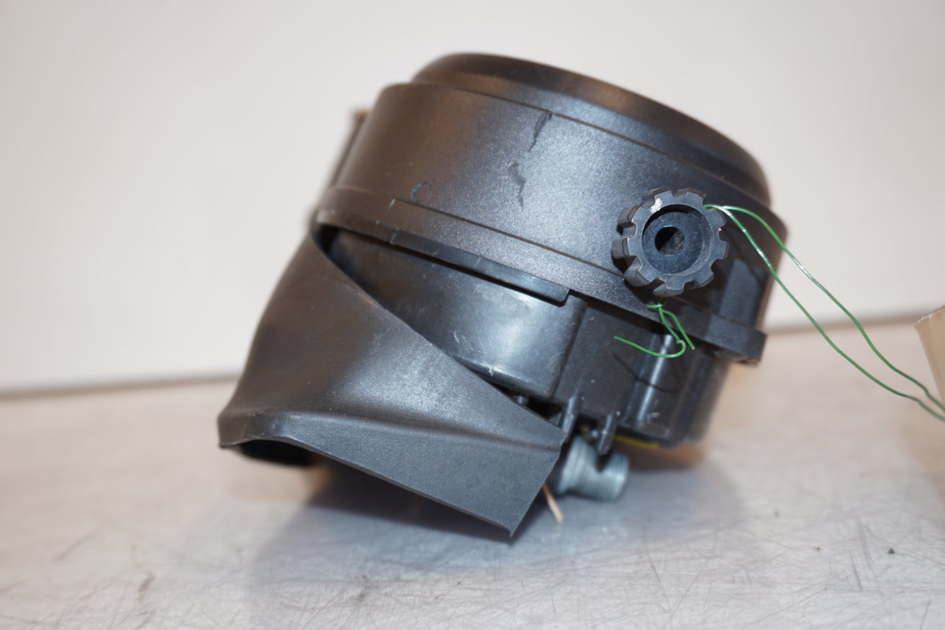 Höger sida på Instrumentpanel från en Kawasaki ZX-7R -1997 motorcykel.