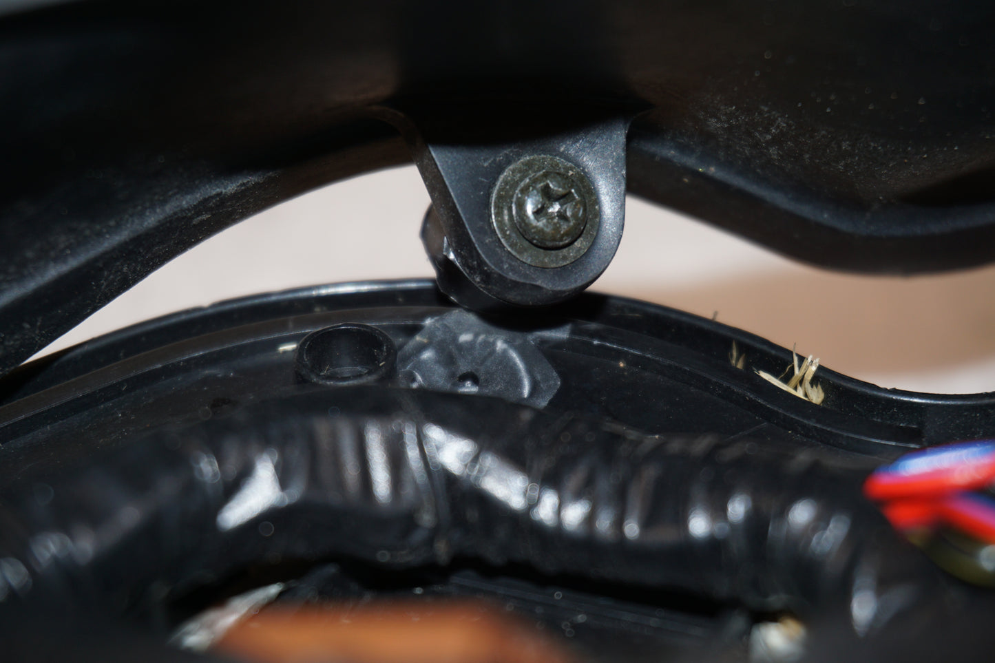 Extrabild2 på Instrumentpanel från en Kawasaki ZX-7R -1997 motorcykel.