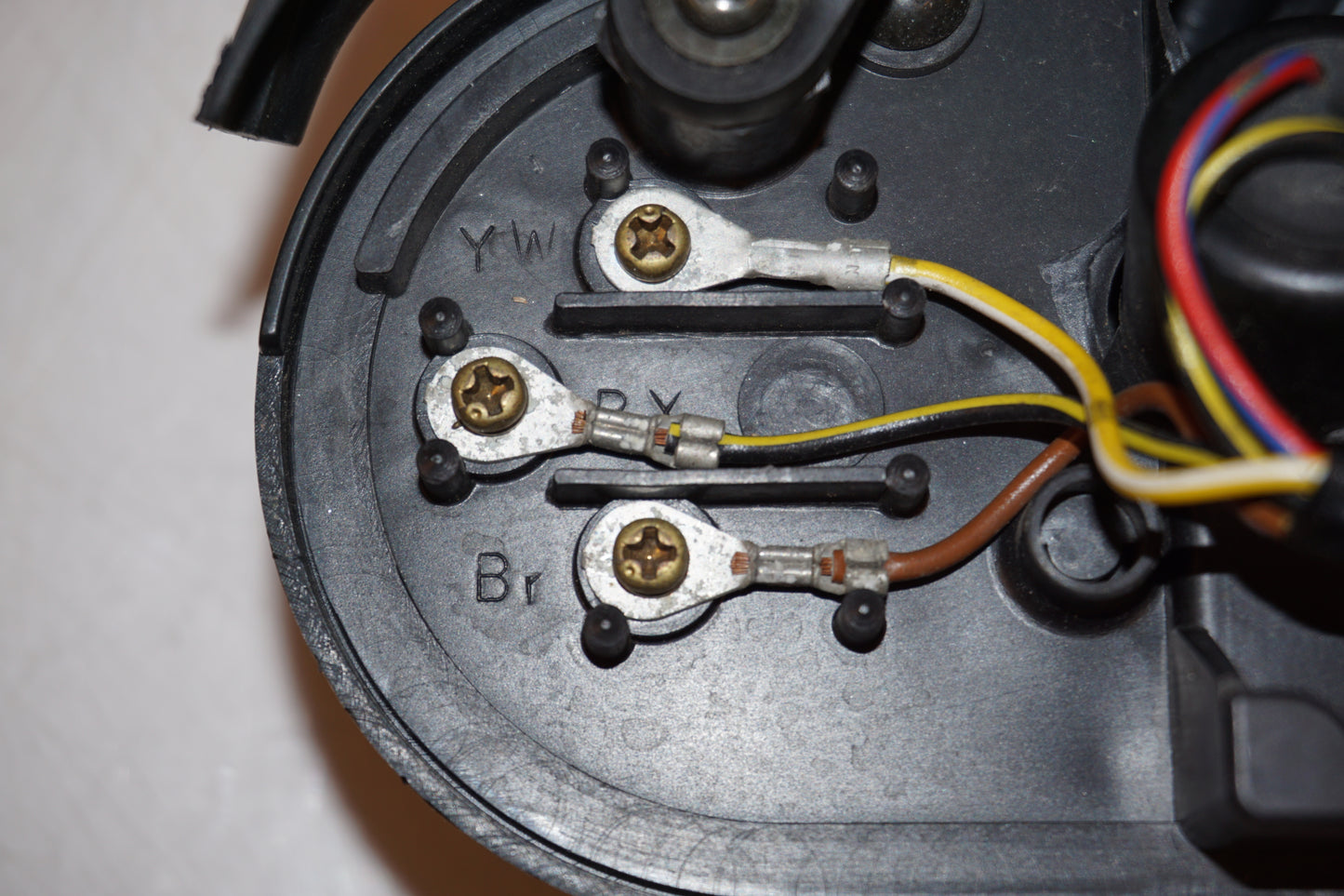 Extrabild4 på Instrumentpanel från en Kawasaki ZX-7R -1997 motorcykel.