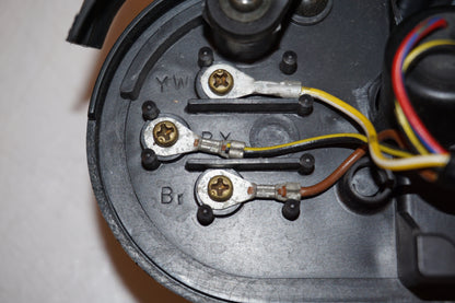 Extrabild4 på Instrumentpanel från en Kawasaki ZX-7R -1997 motorcykel.