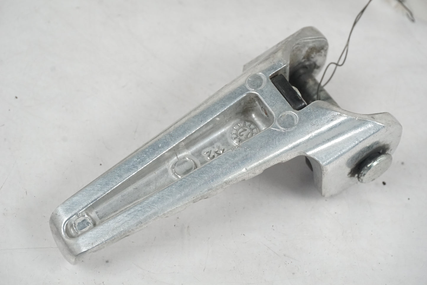 Baksidan på Fotpinne från en Honda CRF 250 -2013 motorcykel.