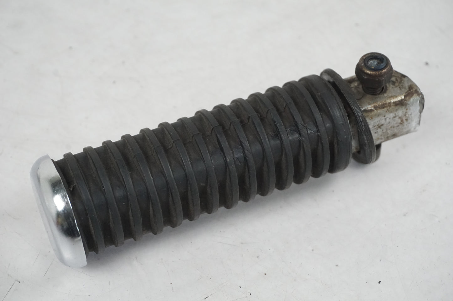 Framsidan på Fotpinne från en Honda VT 600 C -1994 motorcykel.