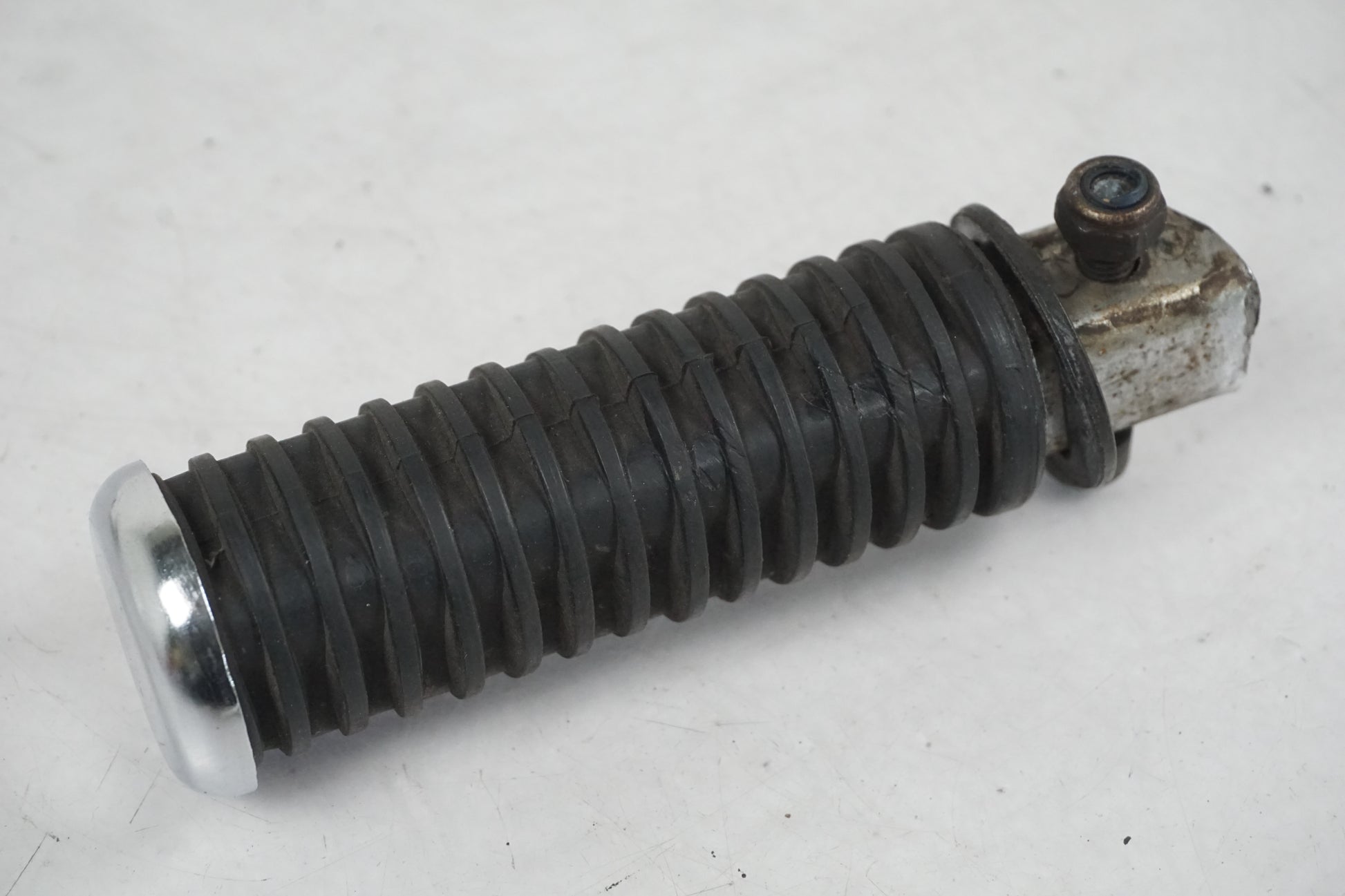 Framsidan på Fotpinne från en Honda VT 600 C -1994 motorcykel.