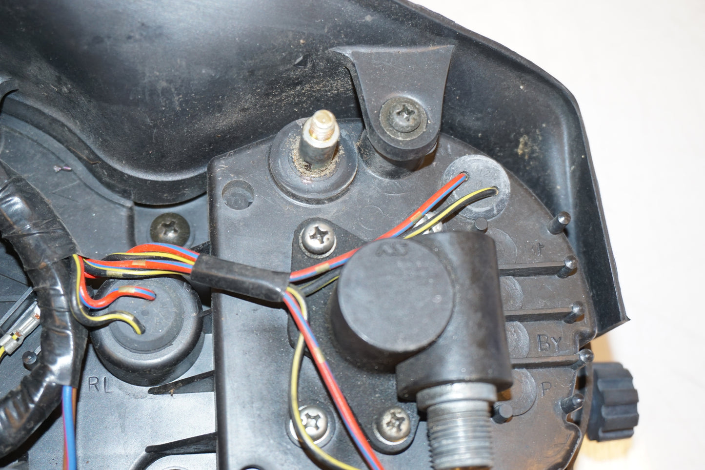 Extrabild3 på Instrumentpanel från en Kawasaki ZX-7R -1997 motorcykel.