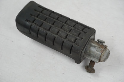 Framsidan på Fotpinne från en Honda VF 750 S -1982 motorcykel.