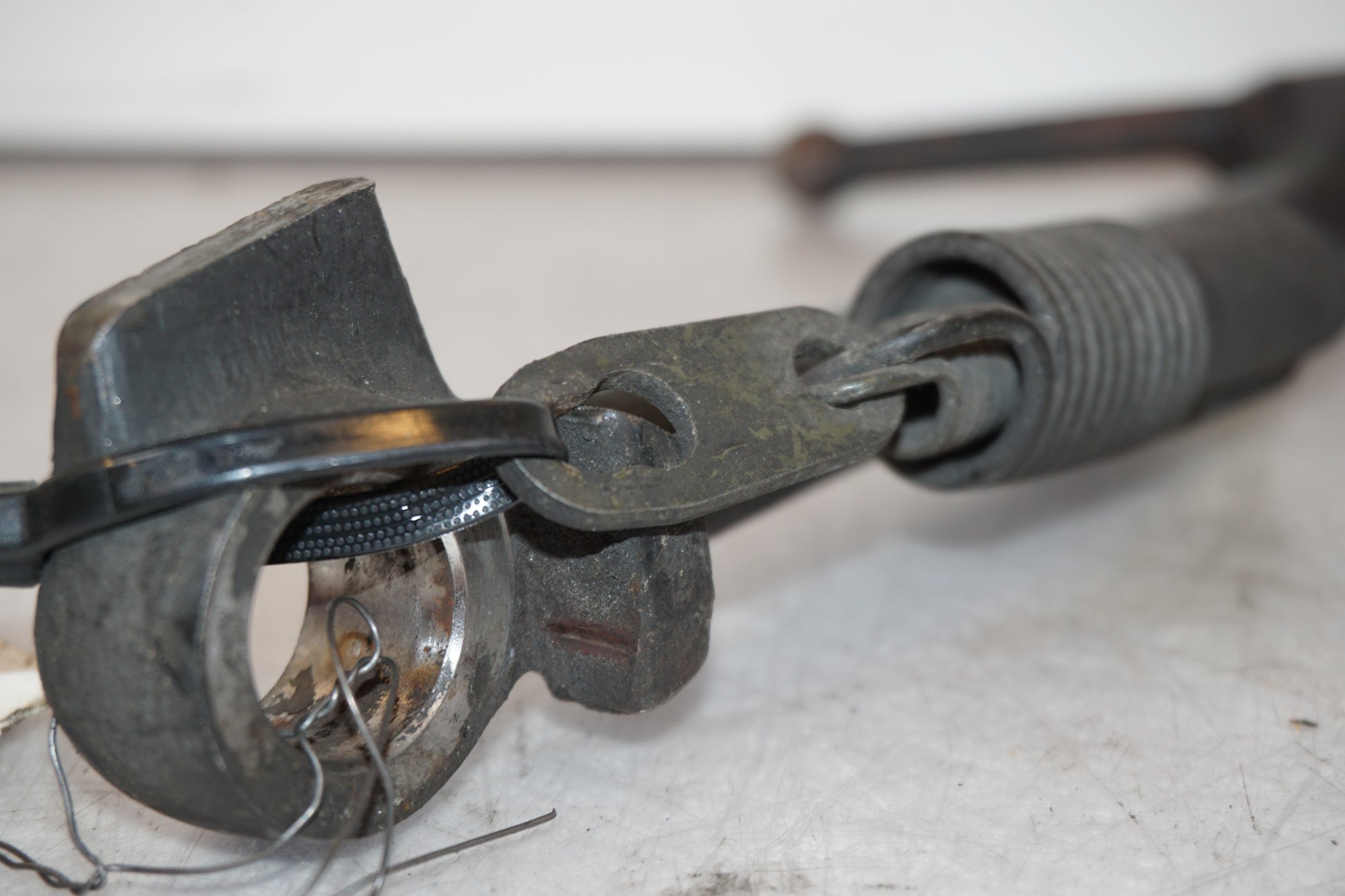 Snett uppifrån på Sidostöd från en Yamaha BT 1100 -2002 motorcykel.