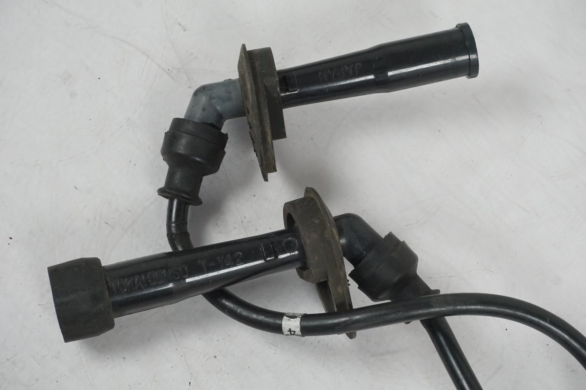 Baksidan på Tändspole från en Suzuki GSX-R 750 -1988 motorcykel.