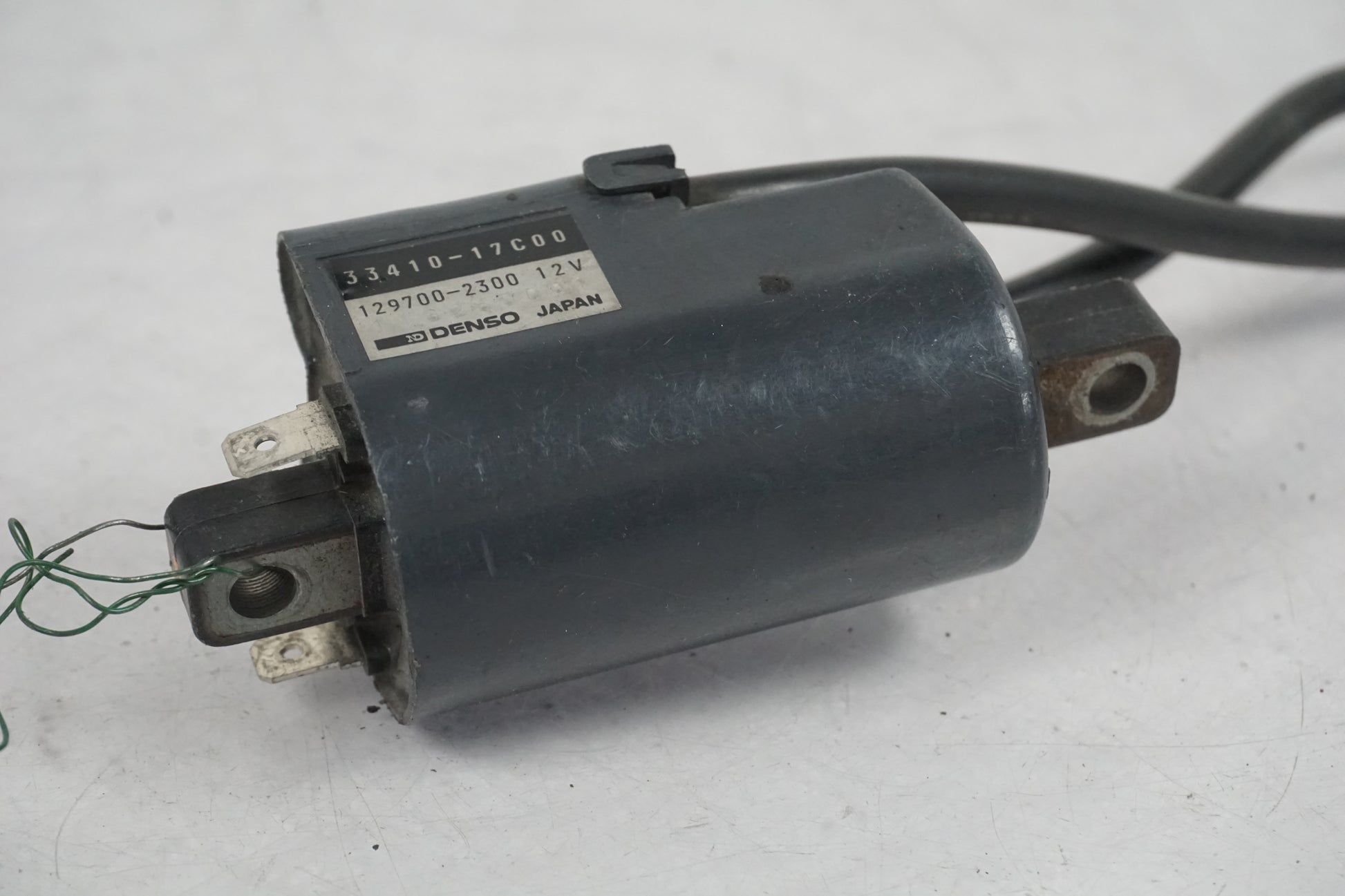 Höger sida på Tändspole från en Suzuki GSX-R 750 -1988 motorcykel.