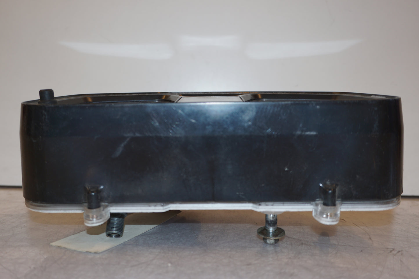 Baksidan på Instrumentpanel från en Honda XL 600 V -1997 motorcykel.