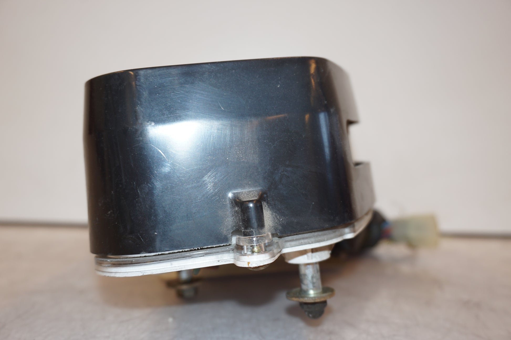 Höger sida på Instrumentpanel från en Honda XL 600 V -1997 motorcykel.