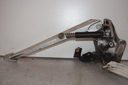 Framsidan på Sidostöd från en KTM RC8 -2008 motorcykel.