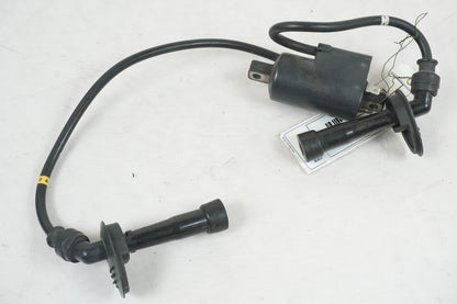 Baksidan på Tändspole från en Suzuki GSX 750 -2001 motorcykel.