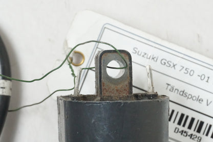 Höger sida på Tändspole från en Suzuki GSX 750 -2001 motorcykel.
