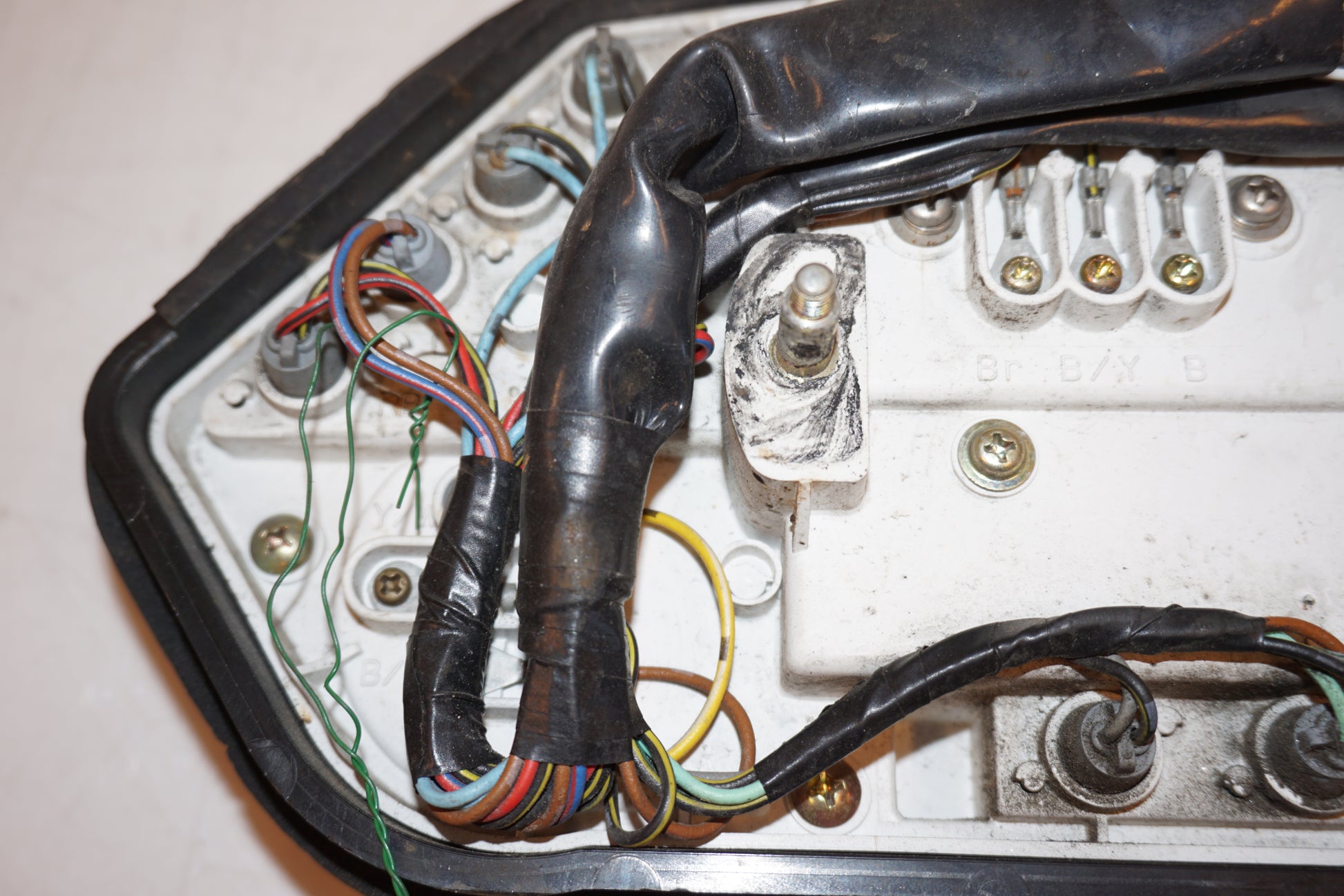 Extrabild2 på Instrumentpanel från en Kawasaki ZZR 1100 -1991 motorcykel.