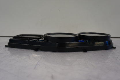 Vänster sida på Instrumentfront från en Kawasaki ZX-12R -2003 motorcykel.