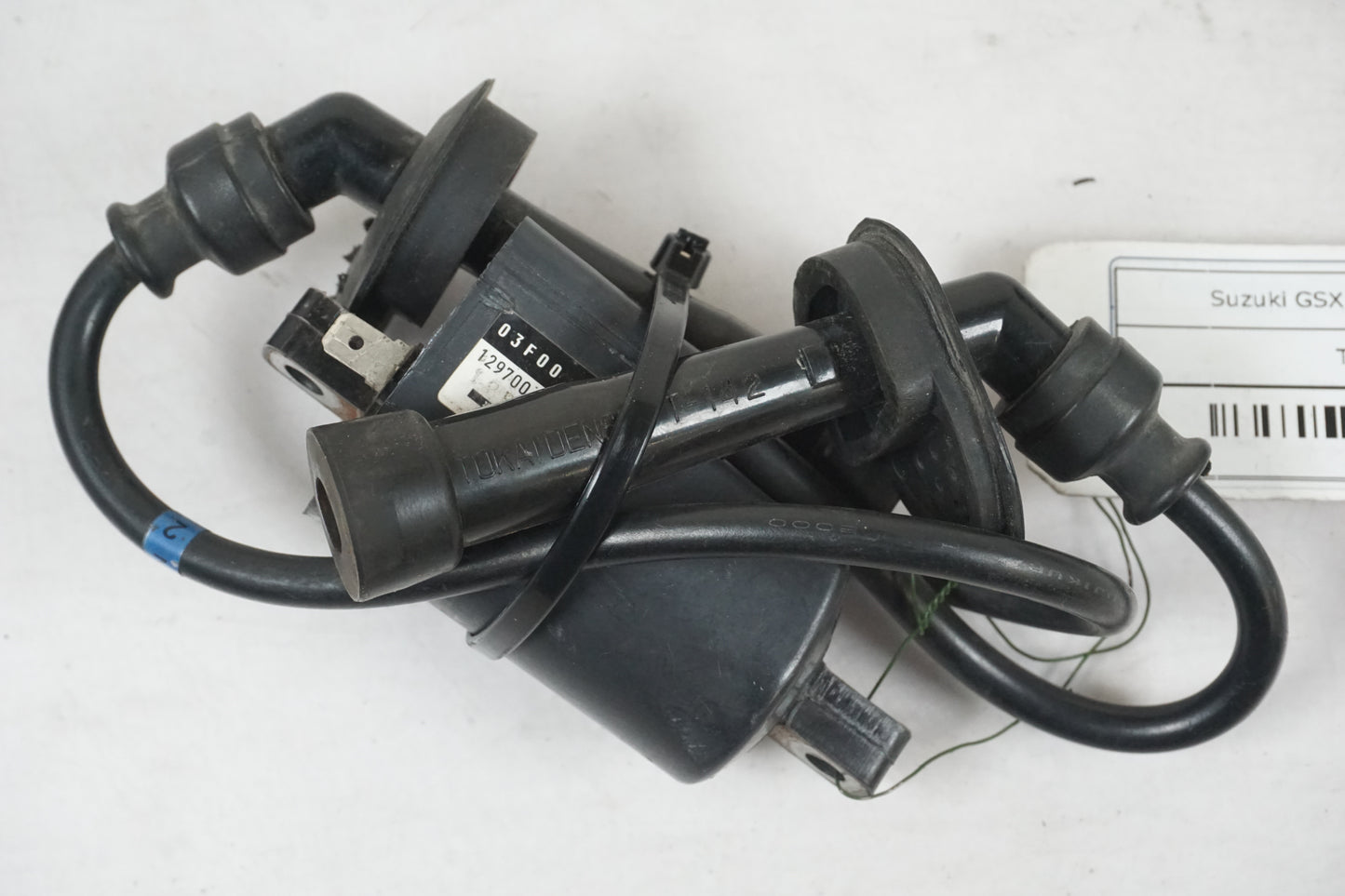 Framsidan på Tändspole från en Suzuki GSX 750 -2001 motorcykel.