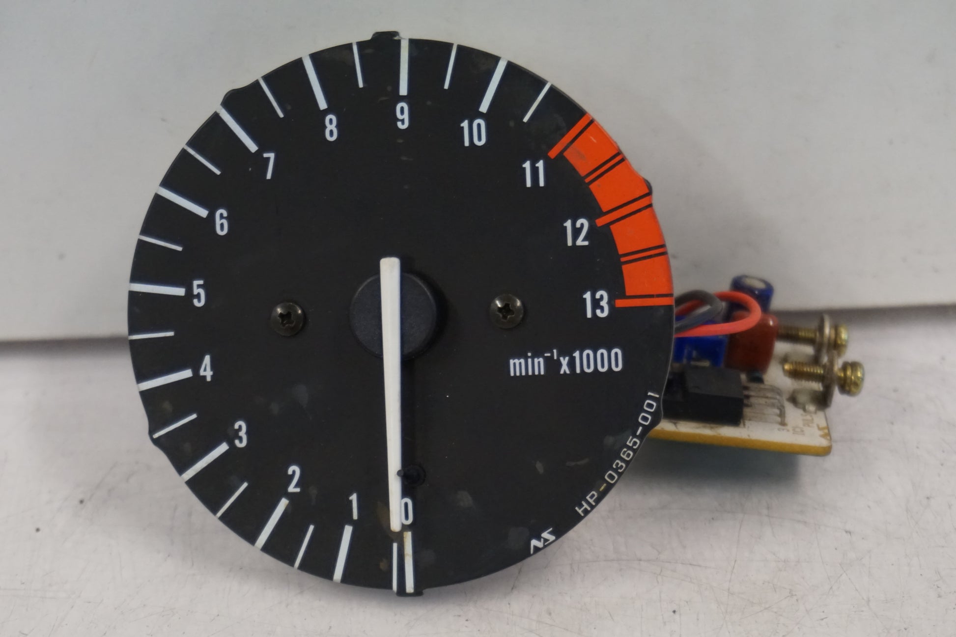 Framsidan på Varvräknare från en Honda CBR 900 RR -1997 motorcykel.