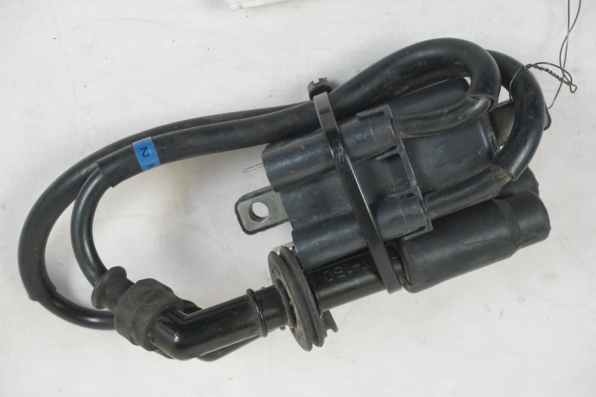 Framsidan på Tändspole från en Suzuki GSX-R 750 -1995 motorcykel.