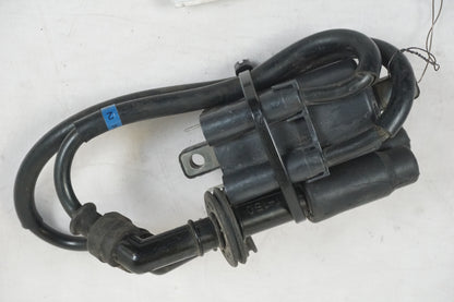 Framsidan på Tändspole från en Suzuki VZ 800 -1997 motorcykel.