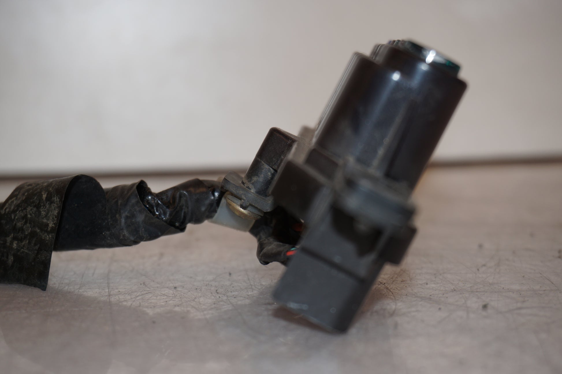 Höger sida på Varningslampinsats från en Honda VT 1100 C -1999 motorcykel.