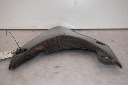 Vänster sida på Svingskärm från en Triumph Daytona 675 -2010 motorcykel.