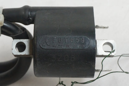 Höger sida på Tändspole från en Suzuki SV 650 -2004 motorcykel.