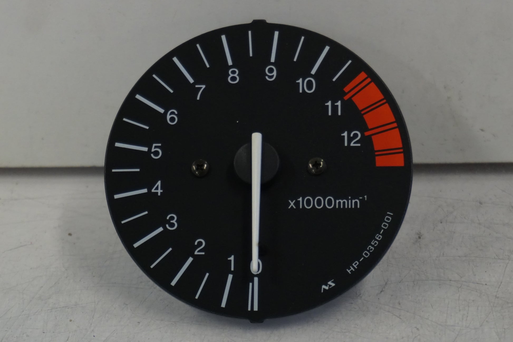 Framsidan på Varvräknare från en Honda CBR 1100 XX -1998 motorcykel.