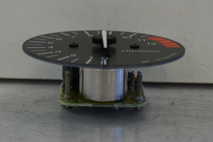 Baksidan på Varvräknare från en Honda CBR 1100 XX -1998 motorcykel.