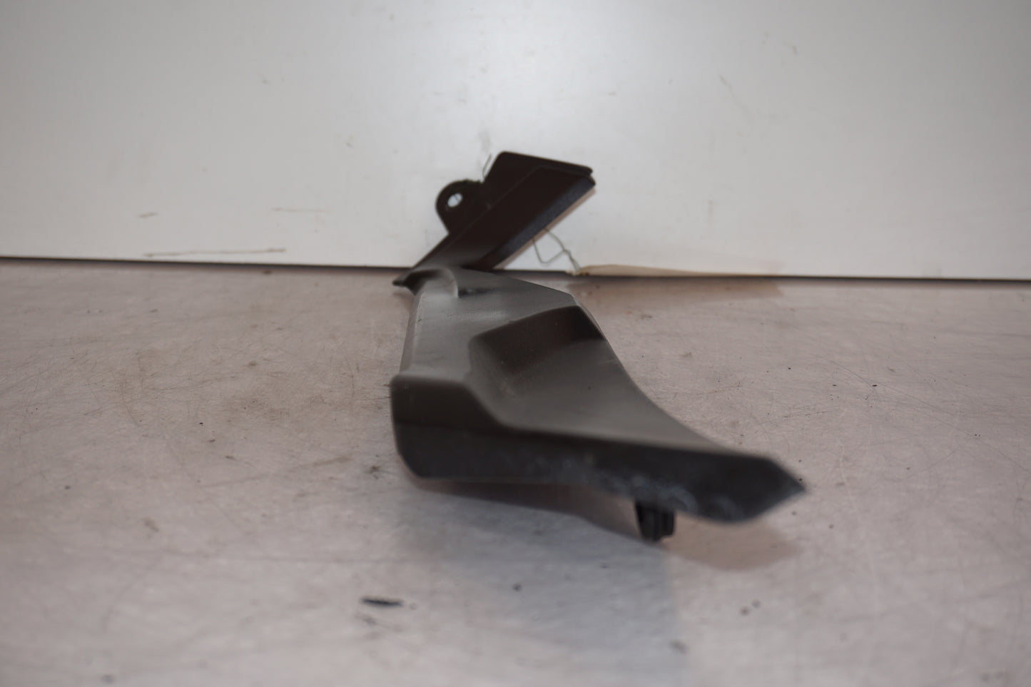 Höger sida på Sidopanel från en Triumph Tiger -2012 motorcykel.