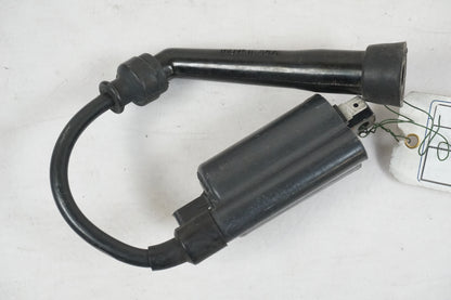 Framsidan på Tändspole från en Suzuki VL 800 -2001 motorcykel.