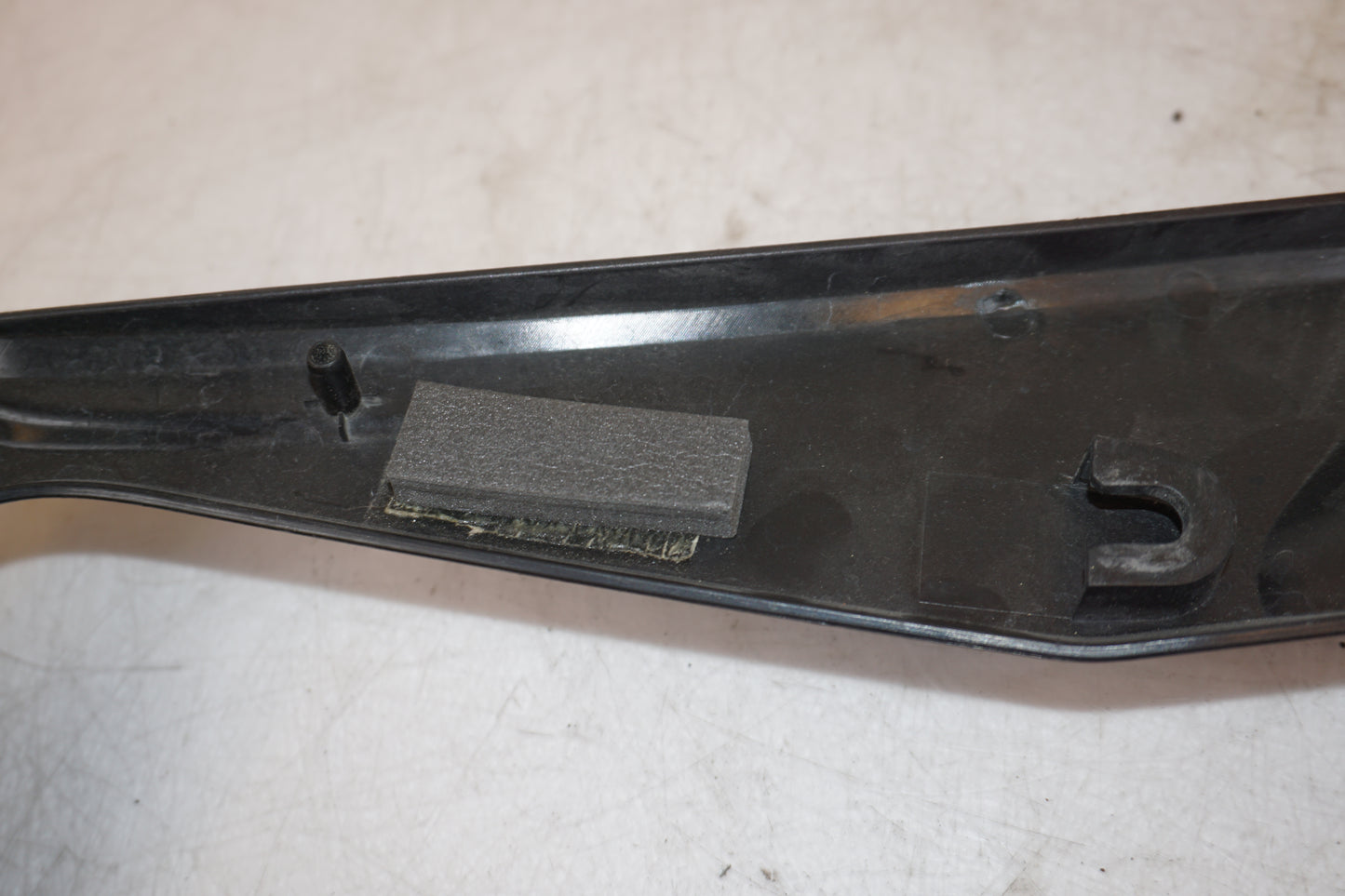 Extrabild1 på Sidopanel från en Triumph Tiger -2012 motorcykel.